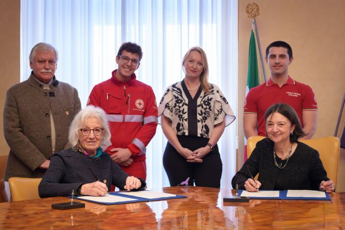 UniTS e Croce Rossa Italiana FVG: siglato protocollo d’intesa che punta al coinvolgimento degli studenti