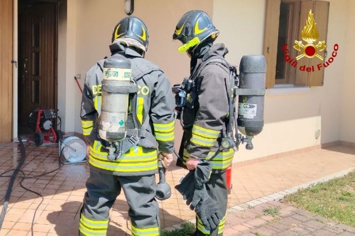 FVG, Vigili del Fuoco intervengono per un incendio in una cucina
