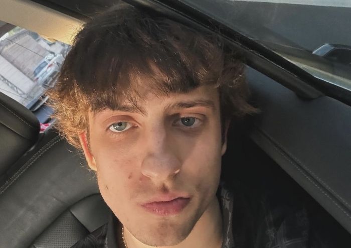 Shock nel mondo della musica, Sangiovanni si ritira momentaneamente post Sanremo 
