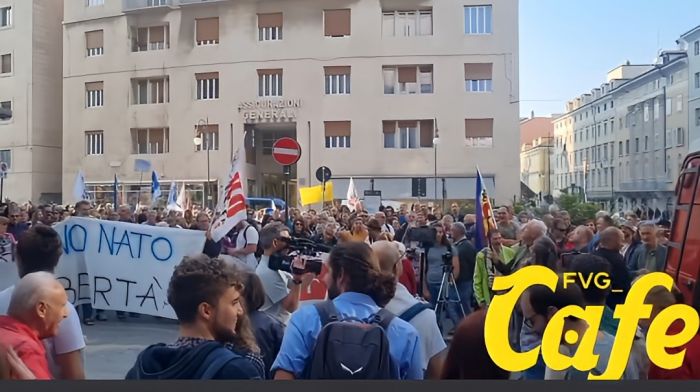 Coordinamento No Green Pass, martedì in piazza Ponterosso Presidio per Assange 