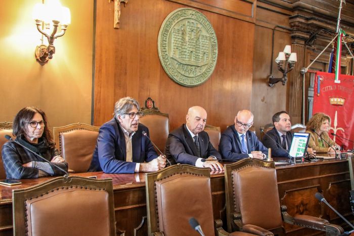 Sala del Consiglio Comunale, inaugurate le nuove dotazioni tecnologiche (VIDEO) 