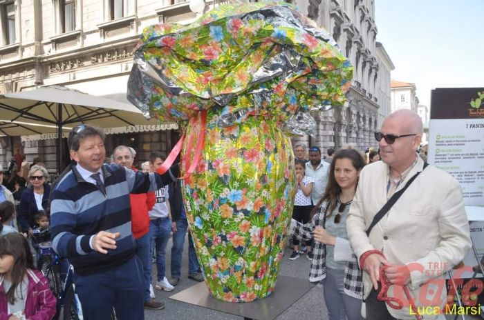 ESCLUSIVA - Viale in Fiore, sabato 23 marzo attesissima apertura del maxi Uovo di Pasqua! 