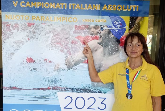 Nuoto paralimpico, fantastica la triestina Rosanna Brunetti: doppio argento ai Campionati Italiani! 