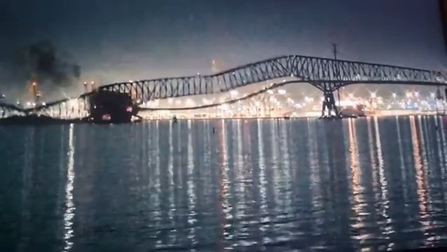 Usa, media: crolla Francis Scott Key Bridge dopo collisione nave (VIDEO) 
