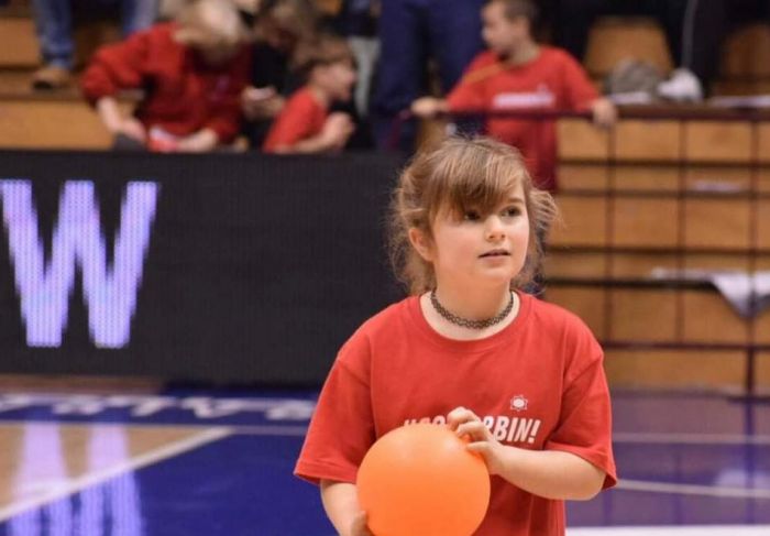 Ciketo solidale in ricordo di Sveva: lunedì in  Cavana una serata tra brindisi e beneficenza