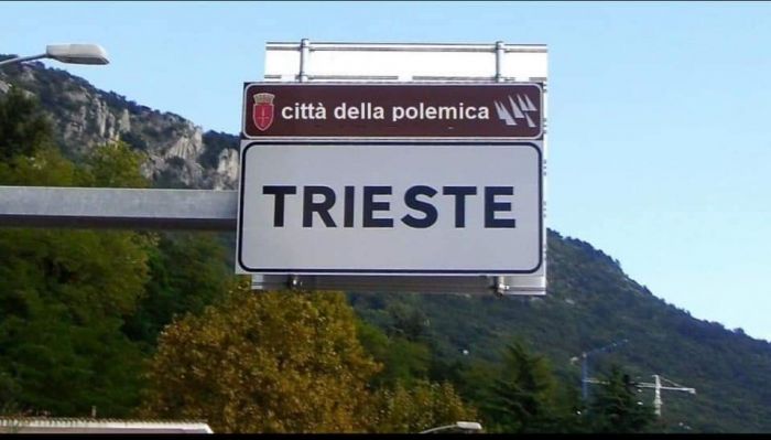 "Trieste città delle polemiche", successo per la vignetta social 