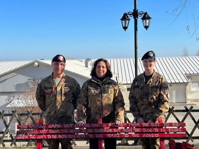 Isabella Rauti, Natale assieme ai soldati impegnati in Kosovo 