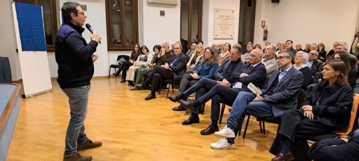 “Mi accusano e poi usano le mie foto”: la storica Claudia Cernigoi contro l’Unione degli Istriani