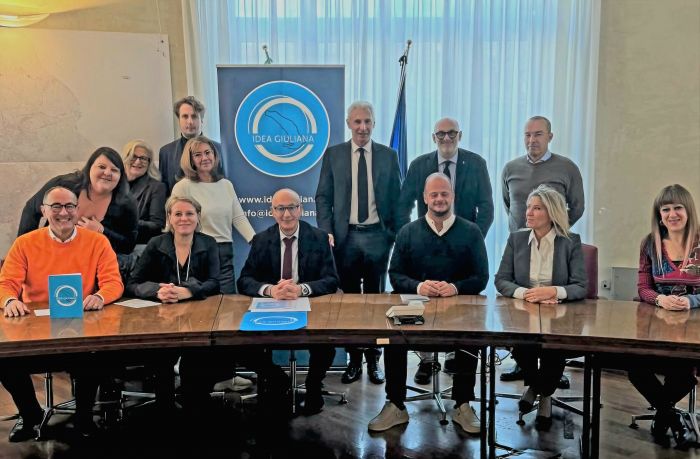 Cecco: "Necessaria una revisione del regolamento delle Circoscrizioni"