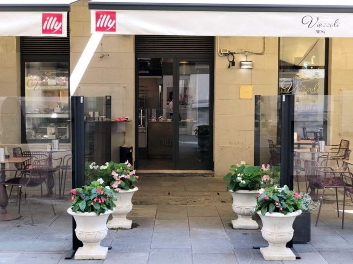 Riapre Viezzoli in via Cassa di Risparmio totalmente rinnovato con apertura prolungata 