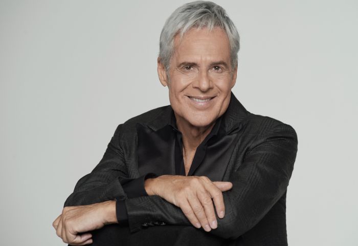 "PIANO DI VOLO soloTRIS”, il 3,4 e 5 gennaio Claudio Baglioni al Politeama Rossetti 