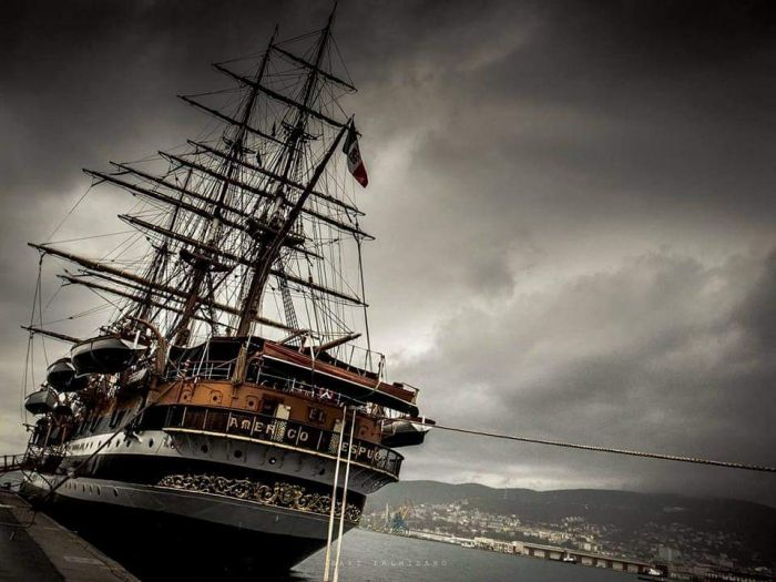 La nave Amerigo Vespucci a Trieste a marzo 2025 