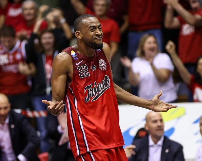 Pallacanestro Trieste da urlo, batte Tortona e fa 3 su 3! In testa sola in classifica! 