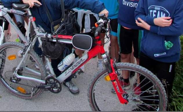 Furto in via Vasari: rubata bicicletta artigianale, riconoscibile dalle corna rosse