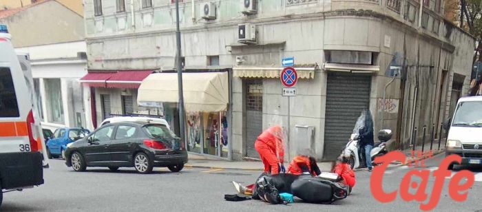 Scontro all'incrocio tra via Settefontane e piazza Perugino: ferito a Cattinara