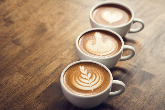 Trieste, il costo del caffè al banco è giusto? Il web si infiamma