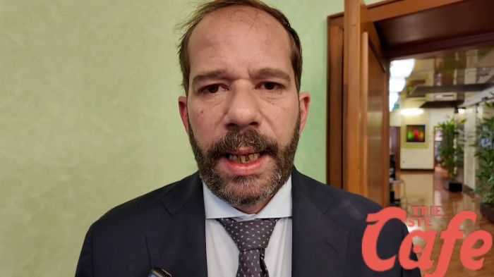 Fratelli d’Italia punta sulle periferie: 2,8 milioni per i campi sportivi (VIDEO) 