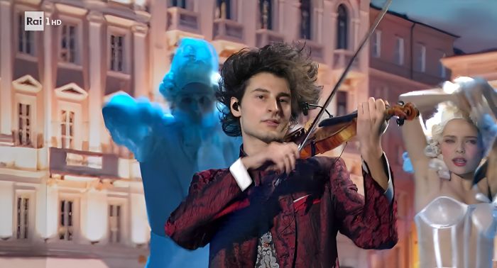 Pierpaolo Foti incanta su RaiUno, il giovane talento triestino protagonista di "Dalla strada al palco"