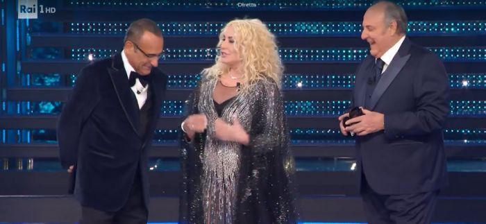 "Senza Sanremo non posso vivere!", disperazione totale per un fan triestino: "Uno al mese!!"