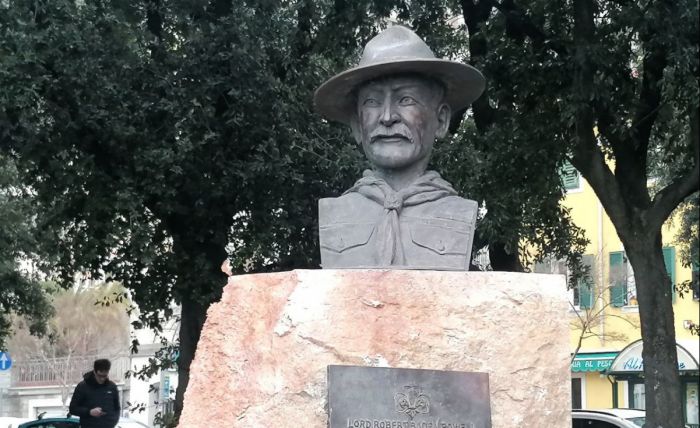 Inaugurato a Barcola il monumento a Baden Powell: omaggio al fondatore dello scoutismo