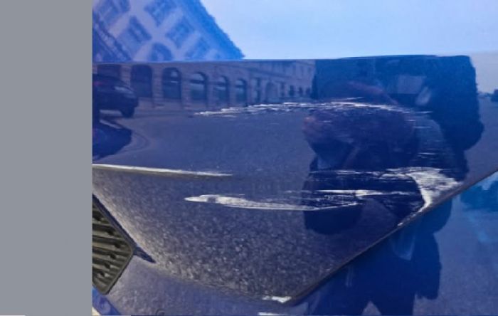 Auto danneggiata in via Rittmeyer, si cercano testimoni per individuare il responsabile