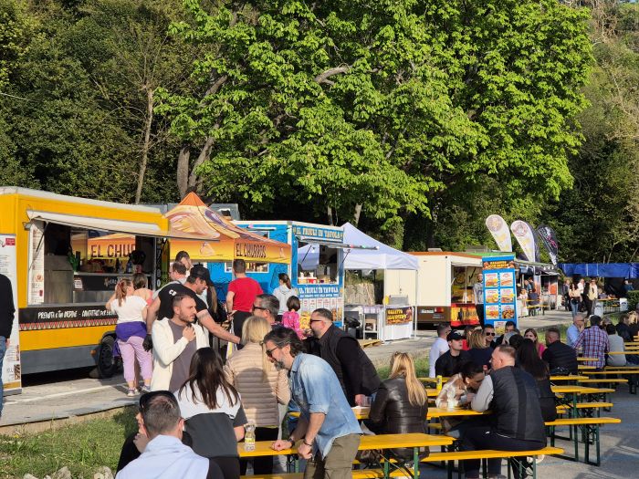 Successo travolgente per lo Street Food Market: la Baia di Sistiana si riscopre regina di primavera