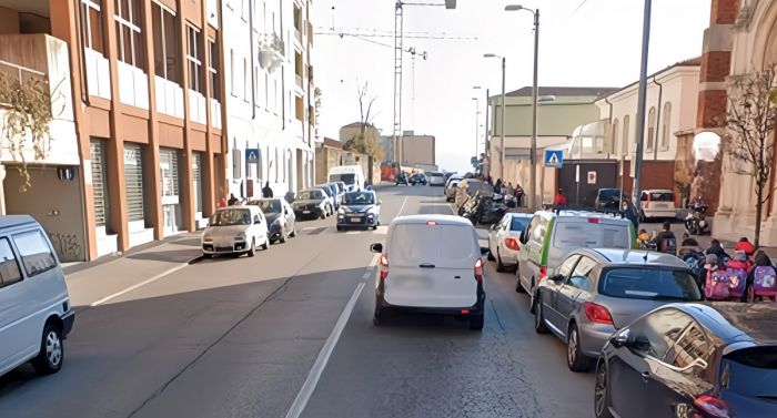 Colpita da un'auto in via dell'Istria: l'autista fugge, ma viene rintracciata dalla Polizia Locale