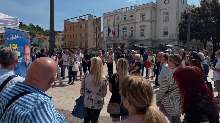 Monfalcone, La Lega festeggia in piazza, il collegamento anche il Segretario Salvini