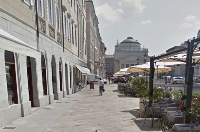 Tentato furto in un bar di via Rossini: forzano la porta e aprono la cassa, ma non portano via nulla