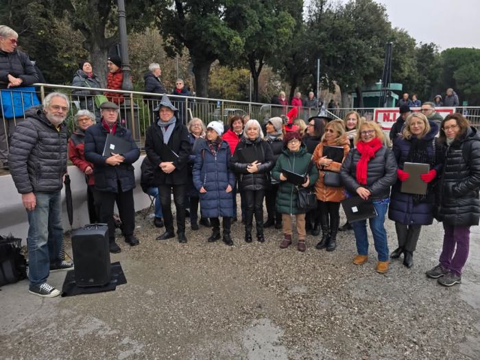 A San Giovanni una serata di musica e solidarietà per la ricerca scientifica con il coro “Amici per caso”