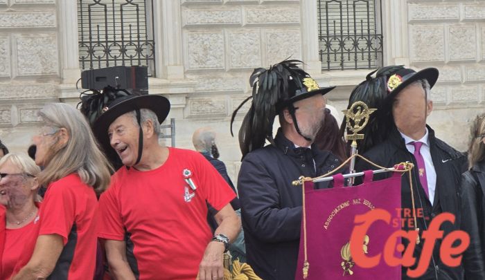 Il cordoglio sui social per Sterpin, 'si è ricongiunto alla sua Lilly'
