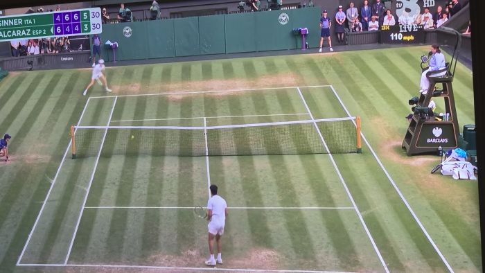 Tennis: Jannik Sinner trionfa a Wimbledon