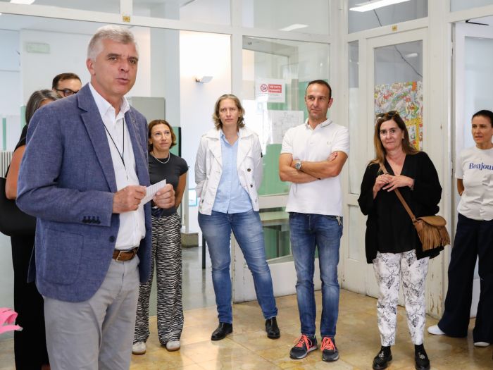 Nuovi controsoffitti, LED e bonifica amianto: San Giusto Martire pronta a riaccogliere gli alunni