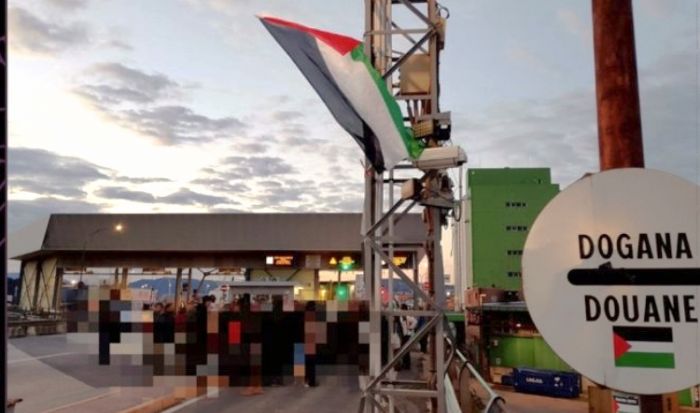Protesta al Varco 4: attivisti in presidio, ma la nave diretta a Haifa ha lasciato Trieste nella notte