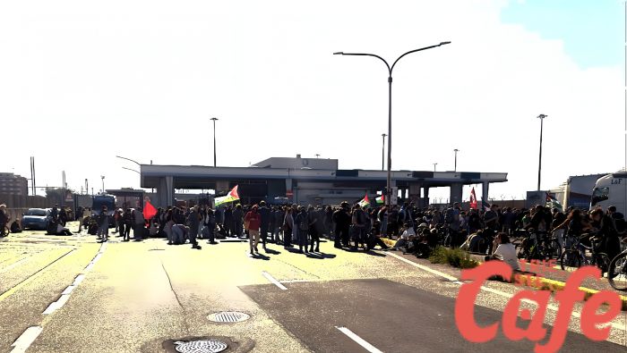 Porto di Trieste, bloccati varco 4 e varco 1: manifestanti in presidio permanente