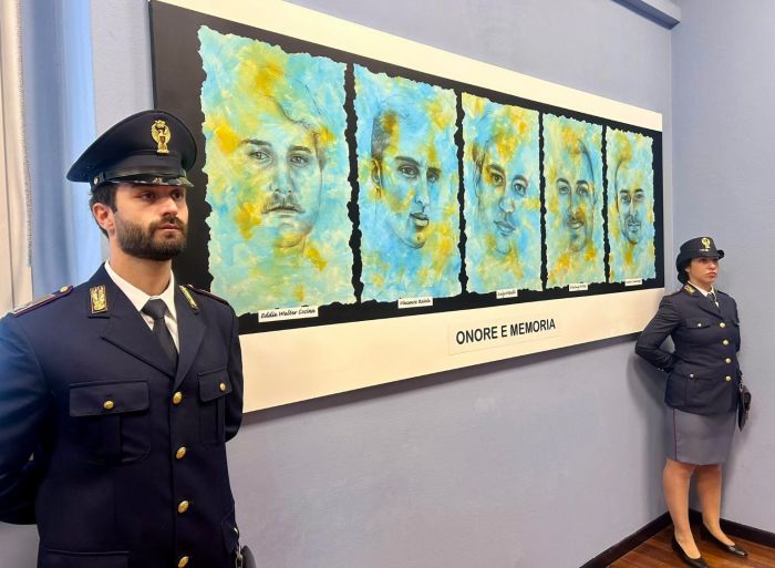 “Volti da non dimenticare”: il commovente omaggio di una vedova alla Polizia di Stato di Trieste