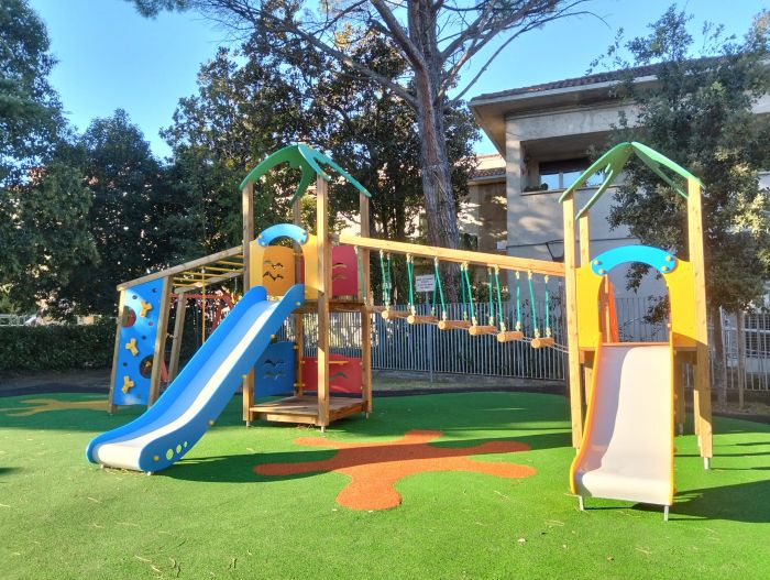 Muggia, i bambini “consiglieri” realizzano il loro sogno: nuovi giochi al parco e alla scuola 