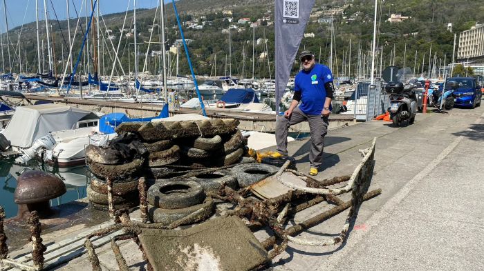 “Questo non è ambientalismo: è vandalismo” – L’Altritalia Ambiente contro la tinta verde del Canal Grande