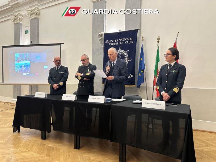 Trieste celebra i 160 anni della Guardia Costiera con l'omaggio del Propeller Club