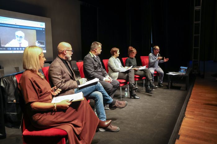  Trieste affronta la violenza giovanile: al Rossetti tavola rotonda per educare e prevenire