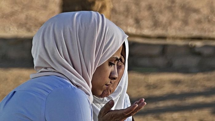 Austria vieta velo nelle scuole per ragazze sotto i 14 anni