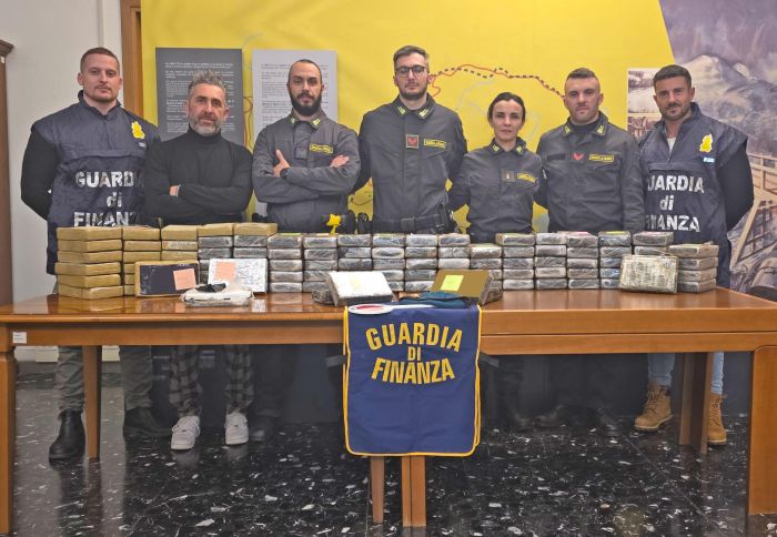 Maxi sequestro di cocaina al Lisert: oltre 110 chili intercettati dalla Guardia di Finanza (VIDEO) 