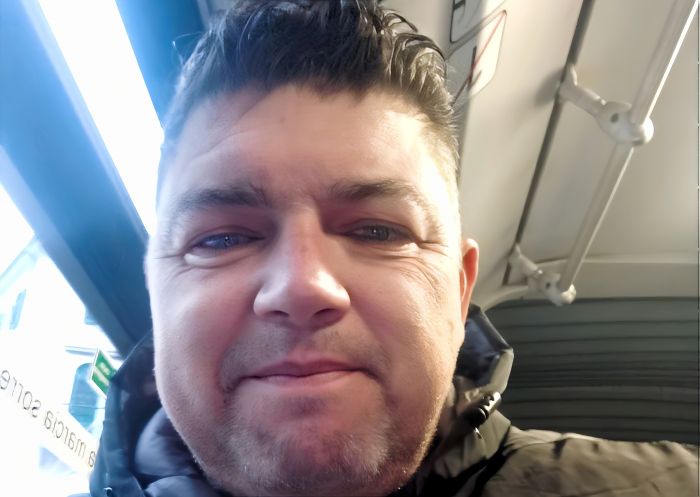 Stefano Puzzer riparte: “nuova avventura in farmacia”, in attesa della sentenza sul reintegro in Porto