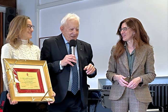 Trieste, il liceo Petrarca premiato come presidio culturale: Rossi valorizza scuola e progetti cittadini