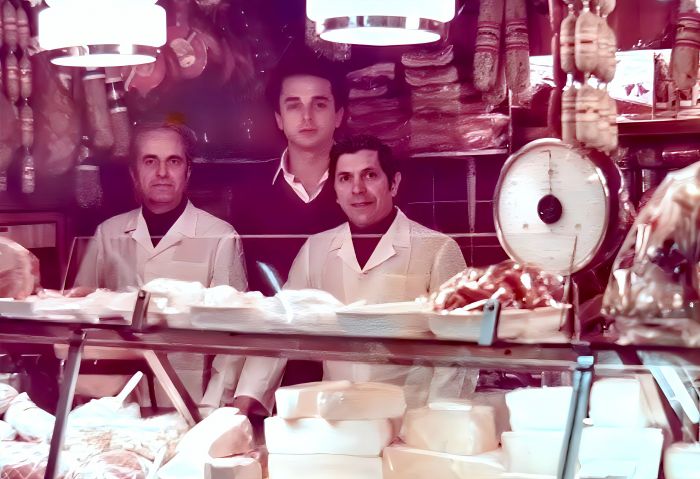 Dipiazza e i ricordi da imprenditore, quando il lavoro dietro banco diventa memoria pubblica