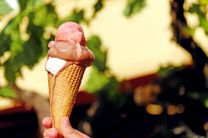 “‘A Trieste Gelati sempre più piccoli e strade sporche, non va bene niente’: triestina infuriata 