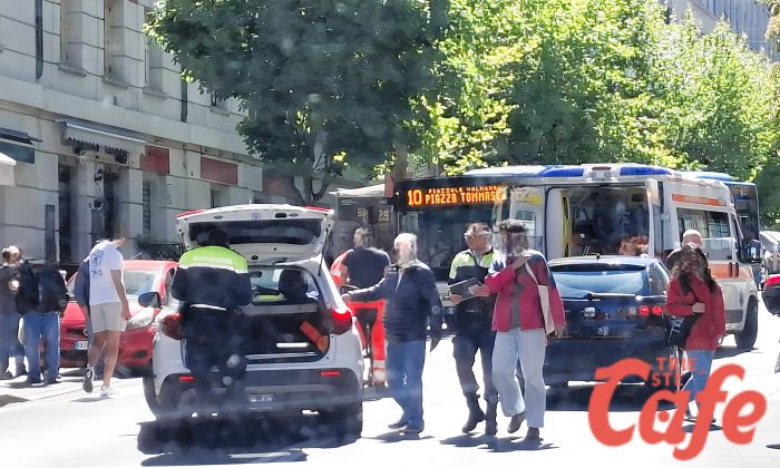 Trieste, investimento in via dell’Istria sulle strisce: soccorsi immediati, traffico in tilt