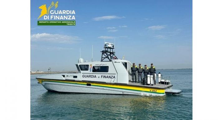 Nuova vedetta super veloce per la Guardia di Finanza di Trieste: entra in servizio la V.862