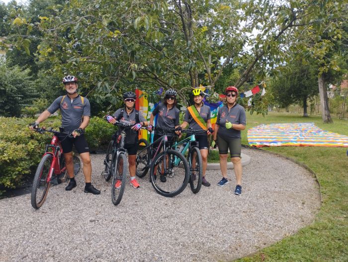 Parte da San Giovanni "Kaki Bike for Peace", iniziativa per piantare albero di cachi sopravvissuto a Nagasaki 