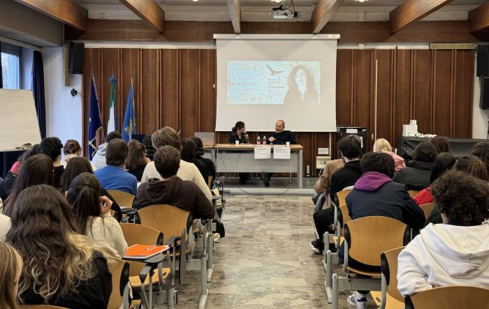  La scrittrice Mariolina Venezia ha raccontato la sua Trieste agli studenti del Petrarca